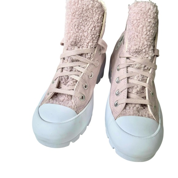 NWT CONVERSE PINK
ALL STAR CHUCK TAYLOR CTAS LUGGED HI TOPS - Picture 6 of 11